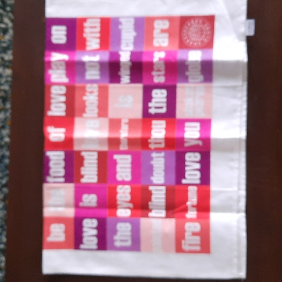 💥5 for 35$💥 NWOT Shakespeare's love tea towel - Picture 2 of 5